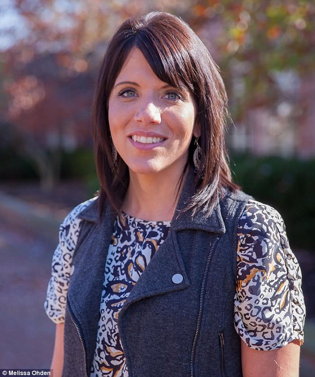 Đứa trẻ thoát chết sau ca phá thai 20 năm lặn lội tìm mẹ