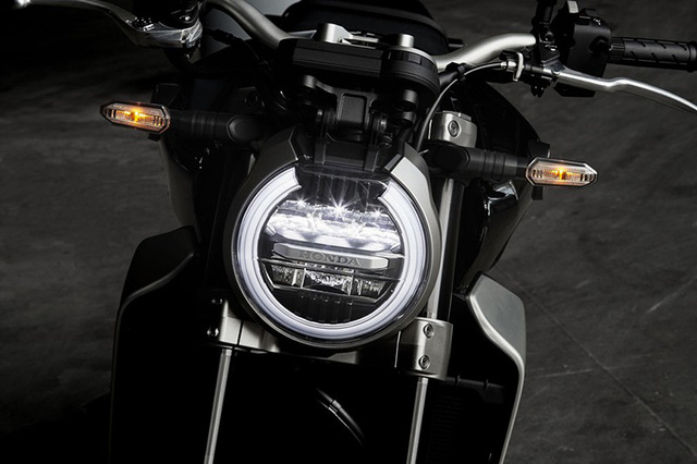 Honda chính thức ra mắt CB1000R thế hệ mới Honda chính thức ra mắt CB1000R thế hệ mới