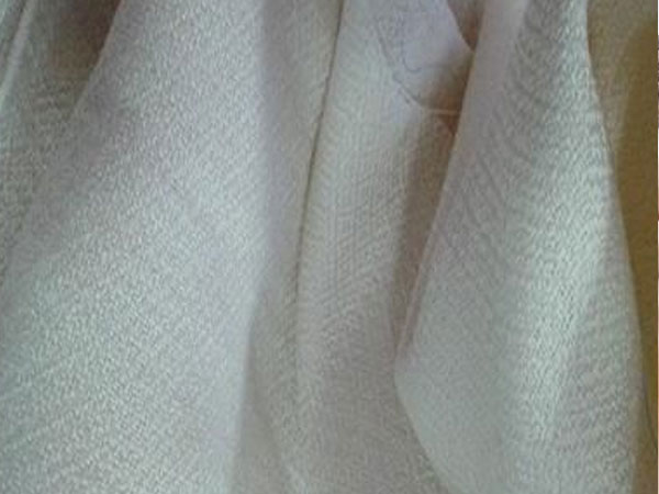 Lụa lông cừu đắt nhất thế giới, giá lên tới 2,6 triệu VND/m