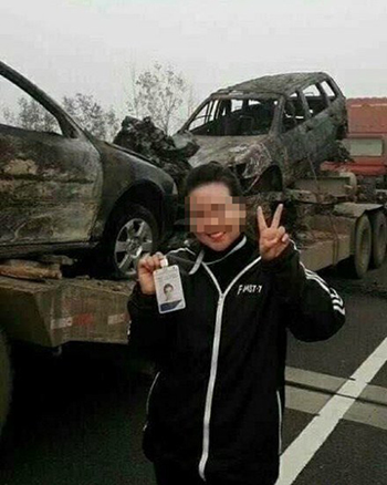 Nữ phóng viên Trung Quốc bị sa thải vì chụp ảnh tại hiện trường tai nạn