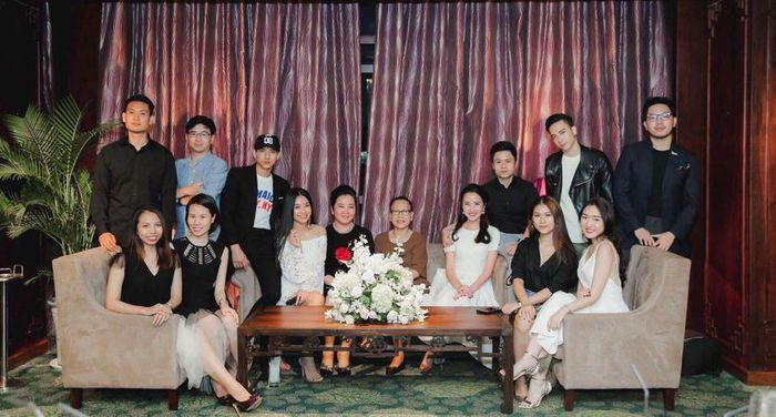 Sau khi công khai hẹn hò, Phan Thành dự tiệc do mẹ bạn gái tổ chức