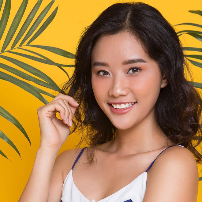 Lộ diện thí sinh The Look 2017 lớn tuổi hơn cả Phạm Hương, Minh Tú, Kỳ Duyên Lộ diện thí sinh The Look 2017 lớn tuổi hơn cả Phạm Hương, Minh Tú, Kỳ Duyên