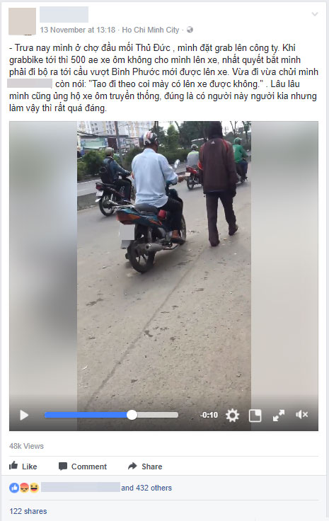 Cô gái trẻ bị tài xế xe ôm truyền thống bắt đi bộ gần cây số vì đặt Grab đến đón