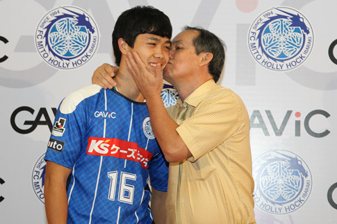 Bầu Đức: ‘Trù dập Công Phượng, bóng đá Việt Nam sao phát triển được’