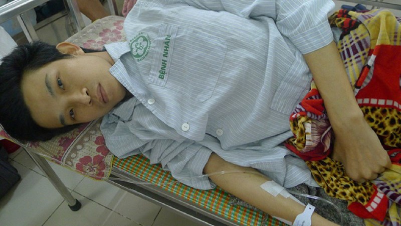 Mắc bệnh lạ, thanh niên bị vi khuẩn ăn tim nguy kịch