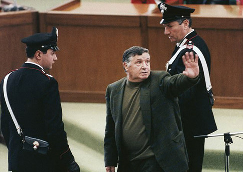 Bố già mafia Ý có biệt danh Quái thú” qua đời