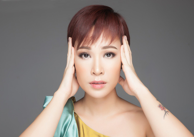 Gọi Taylor Swift là con rắn hao trai, Uyên Linh bị ném đá đến mức khóa bình luận facebook