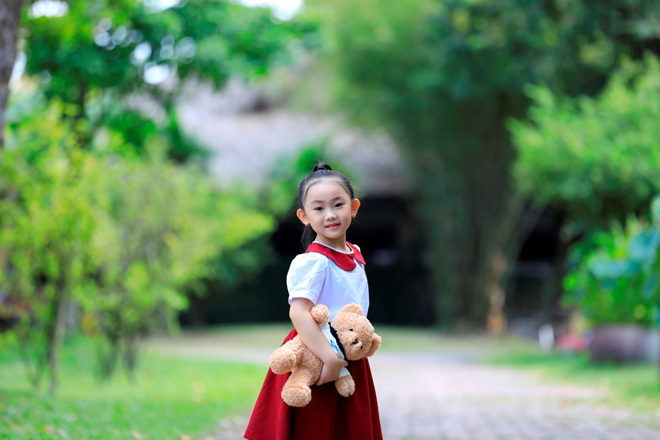 Bé 5 tuổi đoạt hai giải quốc tế xuất hiện trong MV của tác giả Nhật ký của mẹ Bé 5 tuổi đoạt hai giải quốc tế xuất hiện trong MV của tác giả Nhật ký của mẹ