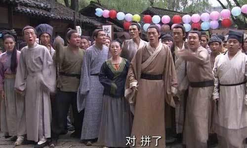 Những hạt sạn khiến khán giả không thể nhịn cười trong phim cổ trang