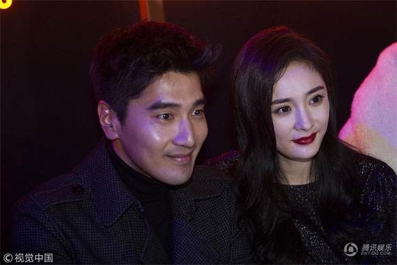 Quá tình tứ bên Dạ Hoa Triệu Hựu Đình, Dương Mịch bị cư dân mạng chỉ trích