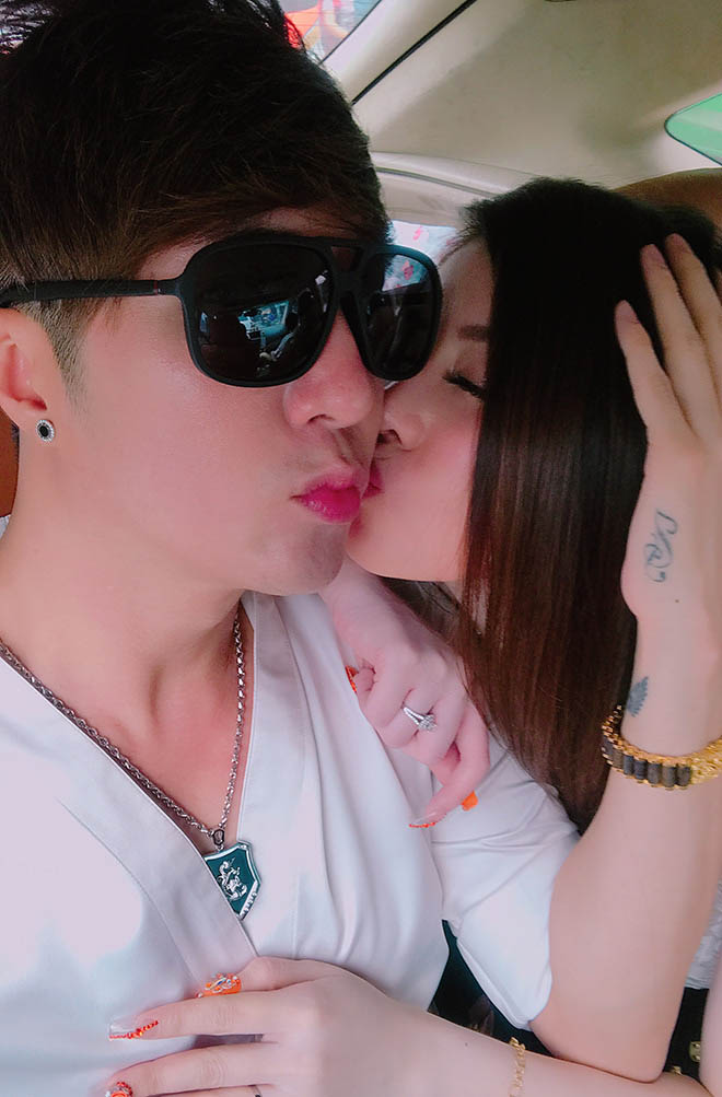 Ông hoàng miền Tây tiết lộ bạn gái 15 năm giúp anh thoát khỏi kiếp ăn chơi sa đọa