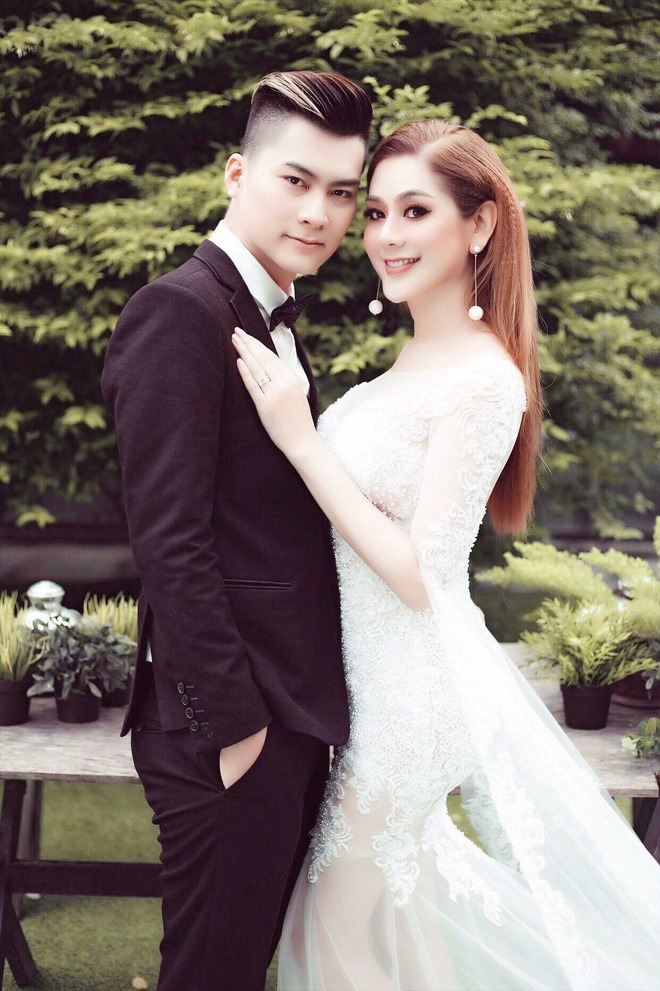 Hành trình gần 2 năm từ yêu tới cưới của ca sĩ chuyển giới Lâm Khánh Chi Hành trình gần 2 năm từ yêu tới cưới của ca sĩ chuyển giới Lâm Khánh Chi