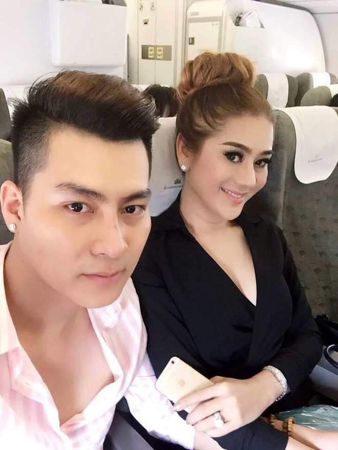 Hành trình gần 2 năm từ yêu tới cưới của ca sĩ chuyển giới Lâm Khánh Chi Hành trình gần 2 năm từ yêu tới cưới của ca sĩ chuyển giới Lâm Khánh Chi