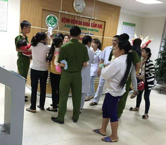 Phú Thọ: Gần 100 trẻ mầm non nhập viện khẩn cấp nghi bị ngộ độc sau bữa ăn Phú Thọ: Gần 100 trẻ mầm non nhập viện khẩn cấp nghi bị ngộ độc sau bữa ăn