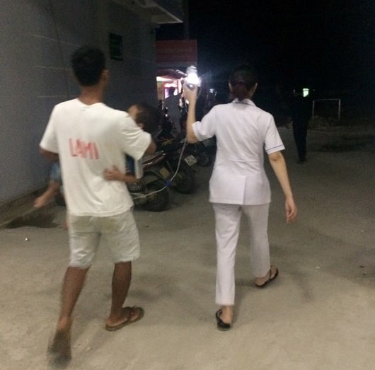 Phú Thọ: Gần 100 trẻ mầm non nhập viện khẩn cấp nghi bị ngộ độc sau bữa ăn