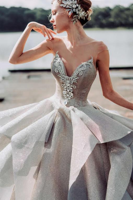 Ngẩn ngơ với những chiếc váy cưới biến mọi cô gái trở thành nữ thần mùa thu