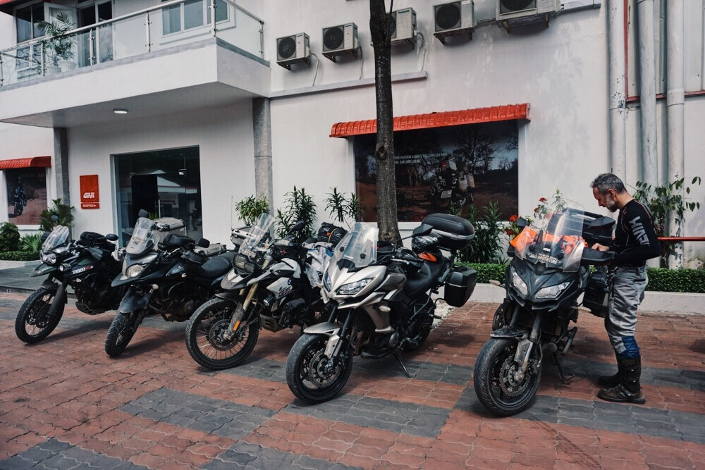 Dàn môtô khủng phượt Tam giác vàng quy tụ tại Long An