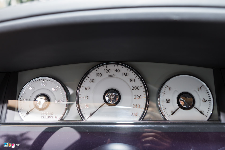 Rolls-Royce Ghost Series II chạy lướt giá hơn 20 tỷ tại Hà Nội