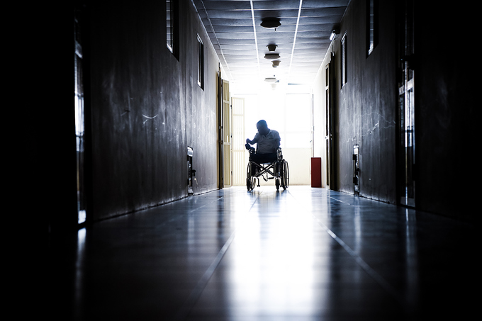 Cuộc sống sau 24 lần phẫu thuật của người lính vụ máy bay rơi