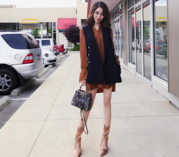 Cuộc sống của tiểu thư được cha mẹ cho nửa triệu USD tiêu hàng tháng