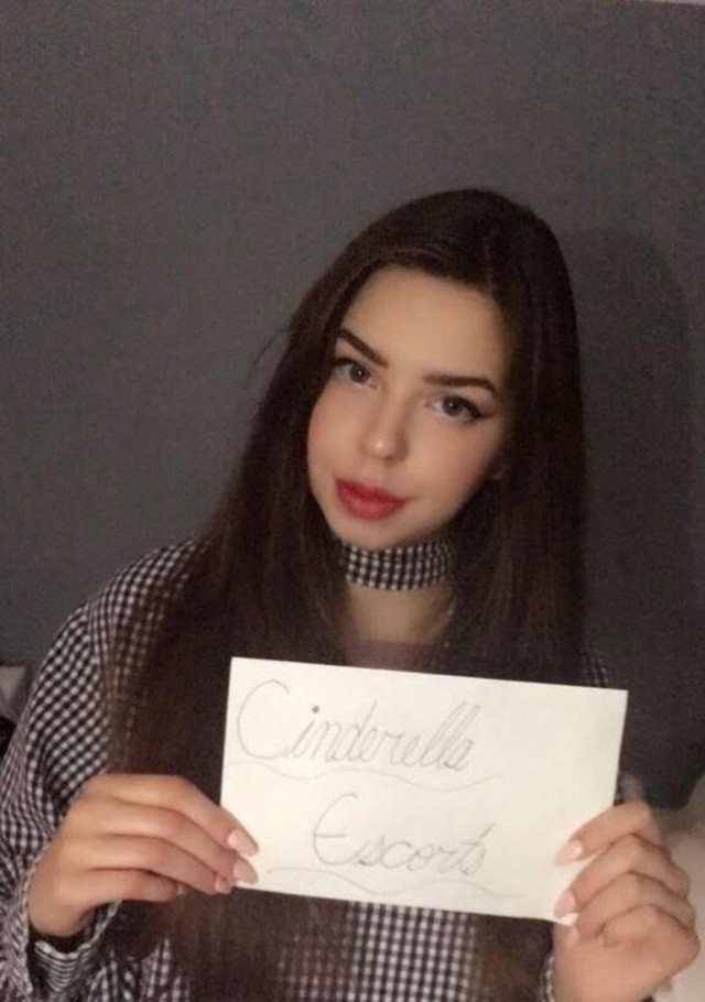 Thiếu nữ 19 tuổi rao bán trinh tiết với giá 66 tỷ đồng