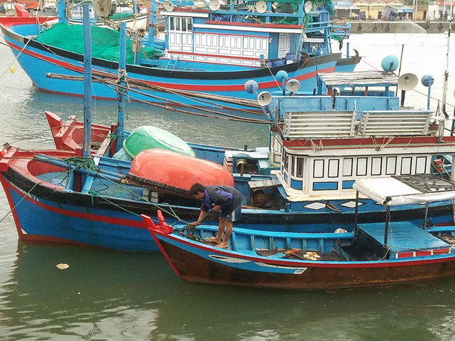 Áp thấp nhiệt đới di chuyển, các tỉnh Nam Bộ mưa lớn