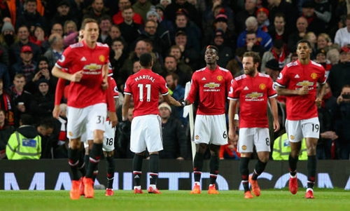 Pogba toả sáng, Man Utd thắng đậm Newcastle