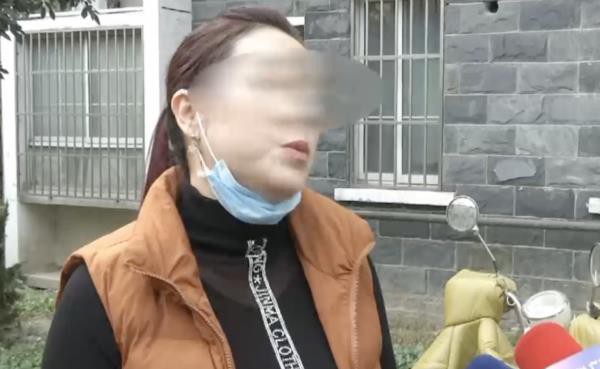 Nhẹ dạ cả tin, người phụ nữ bị vợ chồng bạn trai lợi dụng làm máy đẻ, con cũng bị cướp mất