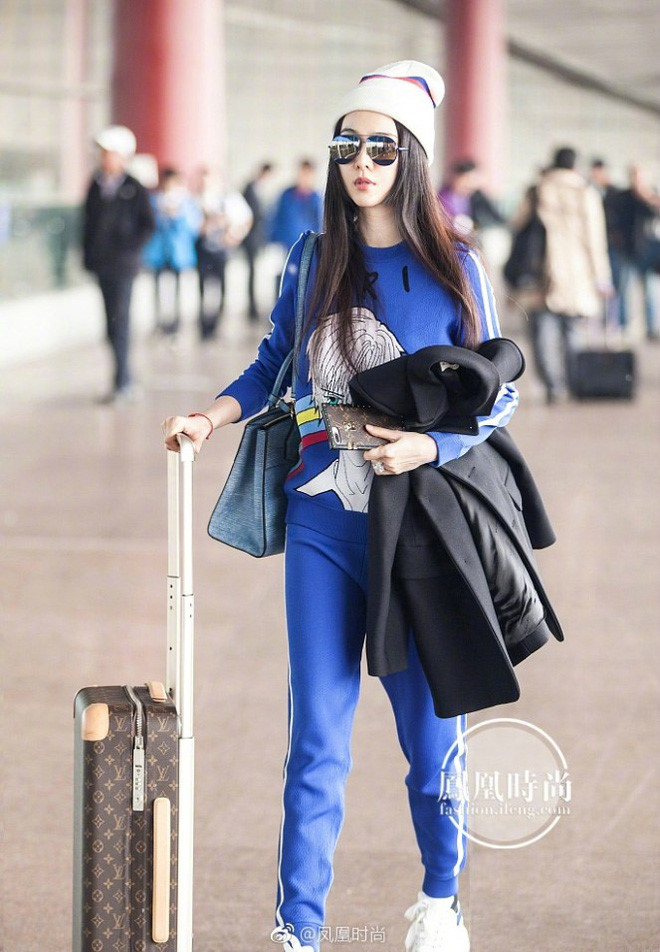 Mỹ nhân Hoa ngữ mê diện quần thể thao xuống phố