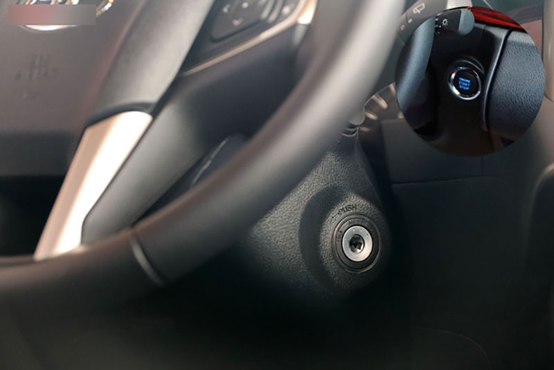 Toyota Innova vừa mới về Việt Nam bị cắt nhiều trang bị