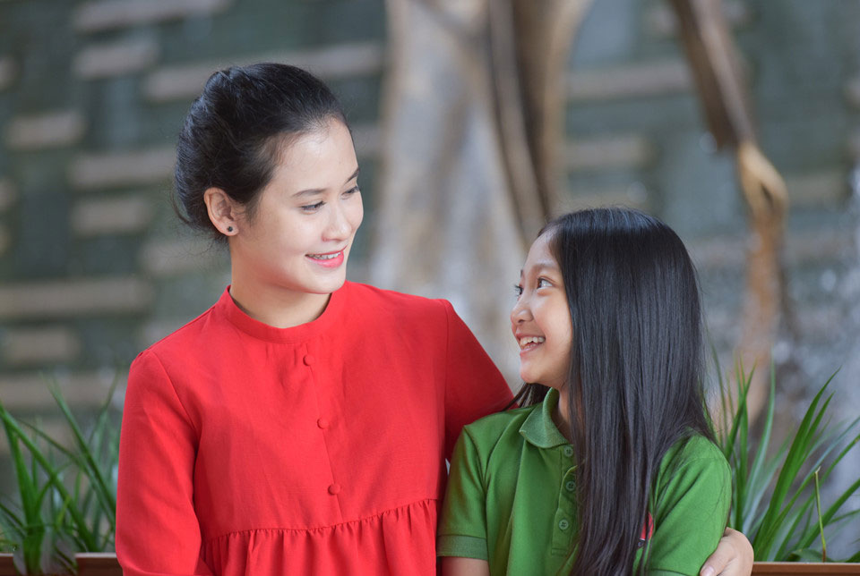 Những cô giáo 9X xinh đẹp, sành điệu ở trường Marie Curie