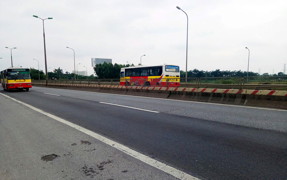 Cận cảnh những đường vành đai ở Hà Nội bị xuống cấp