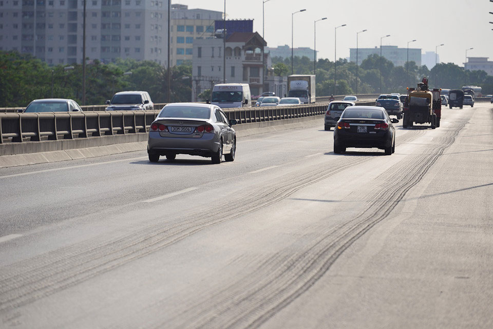 Cận cảnh những đường vành đai ở Hà Nội bị xuống cấp