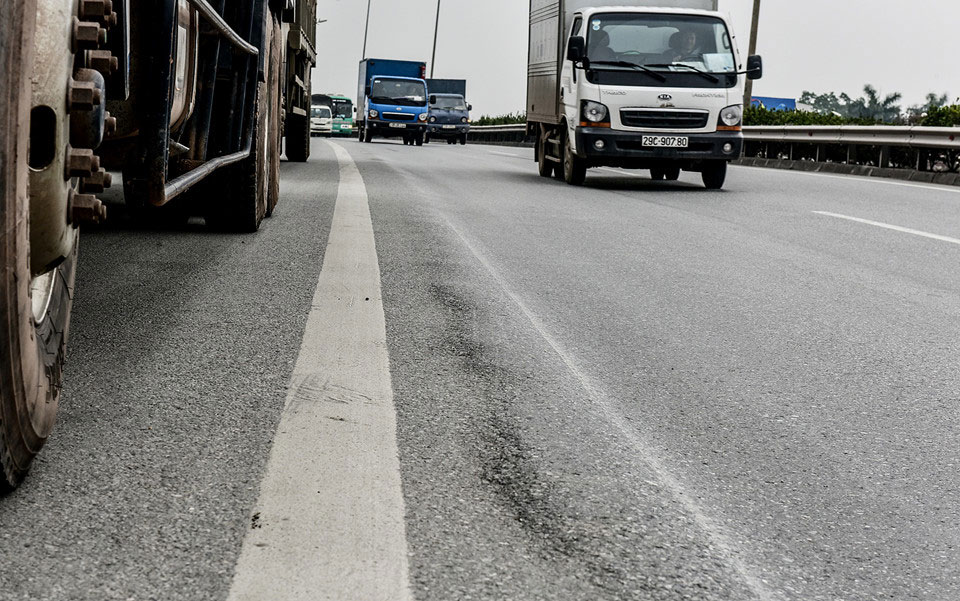 Cận cảnh những đường vành đai ở Hà Nội bị xuống cấp