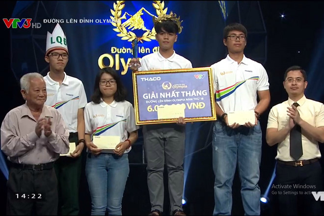 Giọt nước mắt trong cuộc thi tháng Đường lên đỉnh Olympia