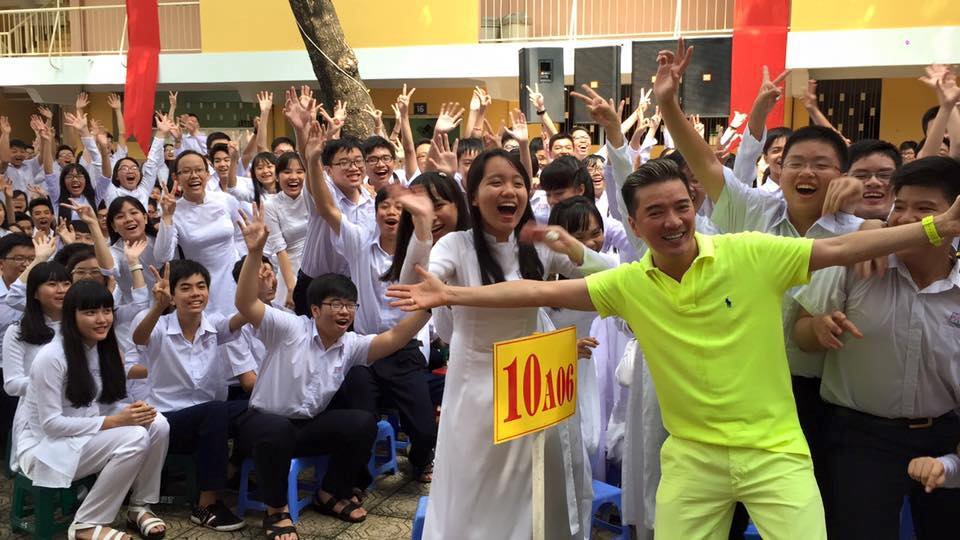 Đàm Vĩnh Hưng khoe ảnh hiếm thuở lớp 6, tự nhận không bình thường Đàm Vĩnh Hưng khoe ảnh hiếm thuở lớp 6, tự nhận không bình thường