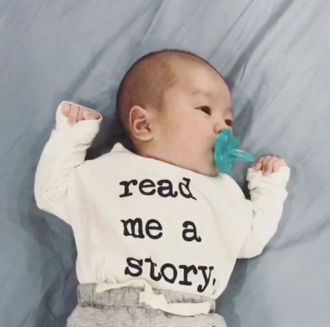 Nhìn đáng yêu thế này thì ai chẳng muốn có một nhóc tỳ như ca nương Kiều Anh Nhìn đáng yêu thế này thì ai chẳng muốn có một nhóc tỳ như ca nương Kiều Anh