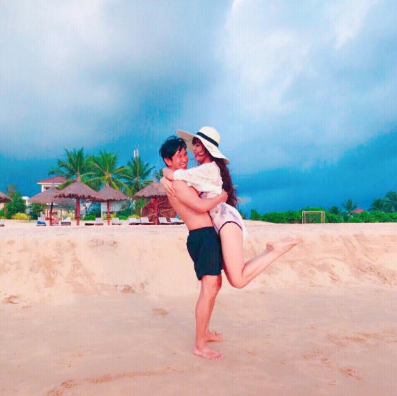 Vợ chồng Lý Hải – Minh Hà kỷ niệm 7 năm ngày cưới bên 4 nhóc tì đáng yêu