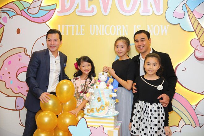 Trương Ngọc Ánh hội ngộ chồng cũ trong tiệc sinh nhật con gái 9 tuổi