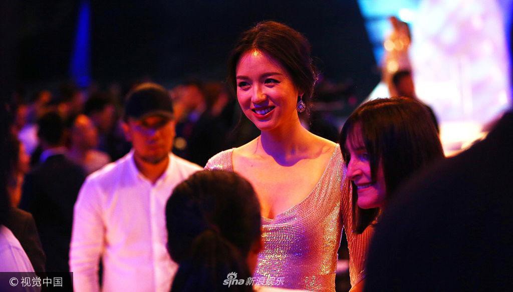 Từng là Hoa hậu Trung Quốc đẹp nhất Thế giới, Trương Tử Lâm cũng có ngày xuống sắc