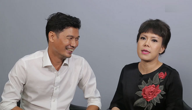 Việt Hương: Dọn nhà cho thầy Minh Nhí, thấy một rổ vàng, mỗi đứa một thỏi lấy ra chơi