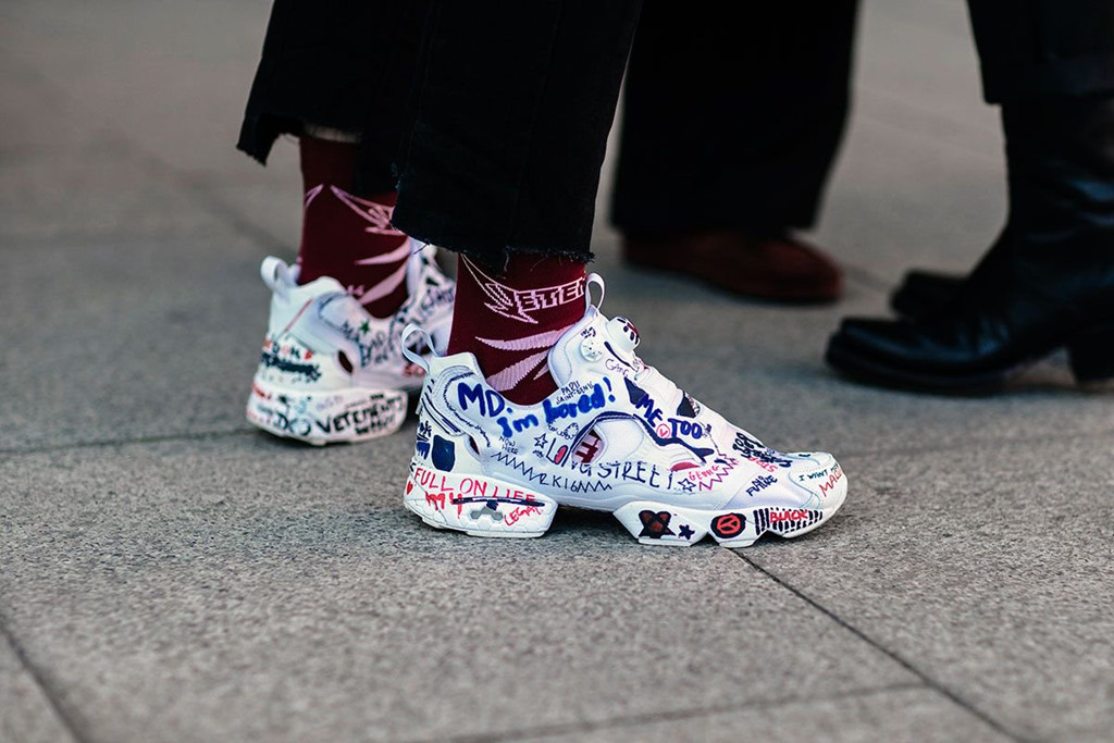 Những mẫu sneaker gây sốt cộng đồng các bạn trẻ thế giới