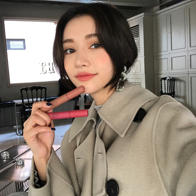 5 thỏi son kem lì giá chỉ khoảng 300.000 VNĐ được con gái Hàn tìm mua nhiều nhất vào mùa lạnh này