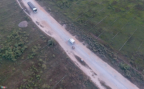 Tỉnh lộ bị băm nát vì tài xế né trạm BOT Thăng Long - Nội Bài