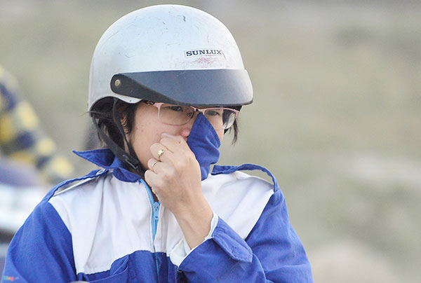 Tỉnh lộ bị băm nát vì tài xế né trạm BOT Thăng Long - Nội Bài