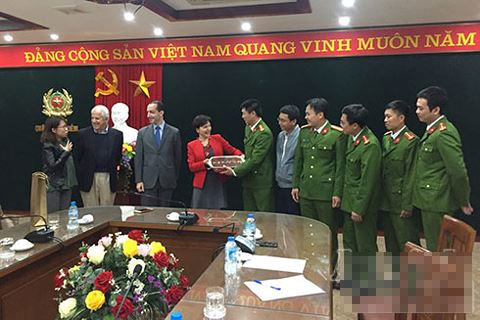 Đang ăn chơi ở nhà nghỉ, nhóm siêu trộm bị cảnh sát ập vào tóm gọn