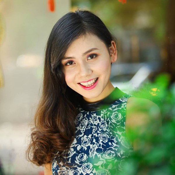 Bưng bát cho con ăn rong: Mẹ đang muốn con béo tốt hay khiến trẻ chậm phát triển?