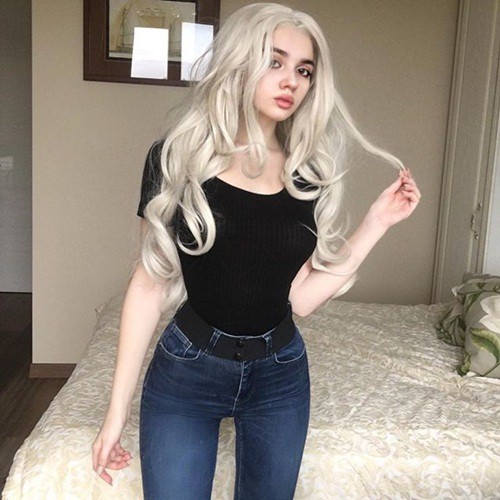 Mới 14 tuổi, cô bé người Nga đã khiến dân mạng dậy sóng vì đẹp xuất sắc