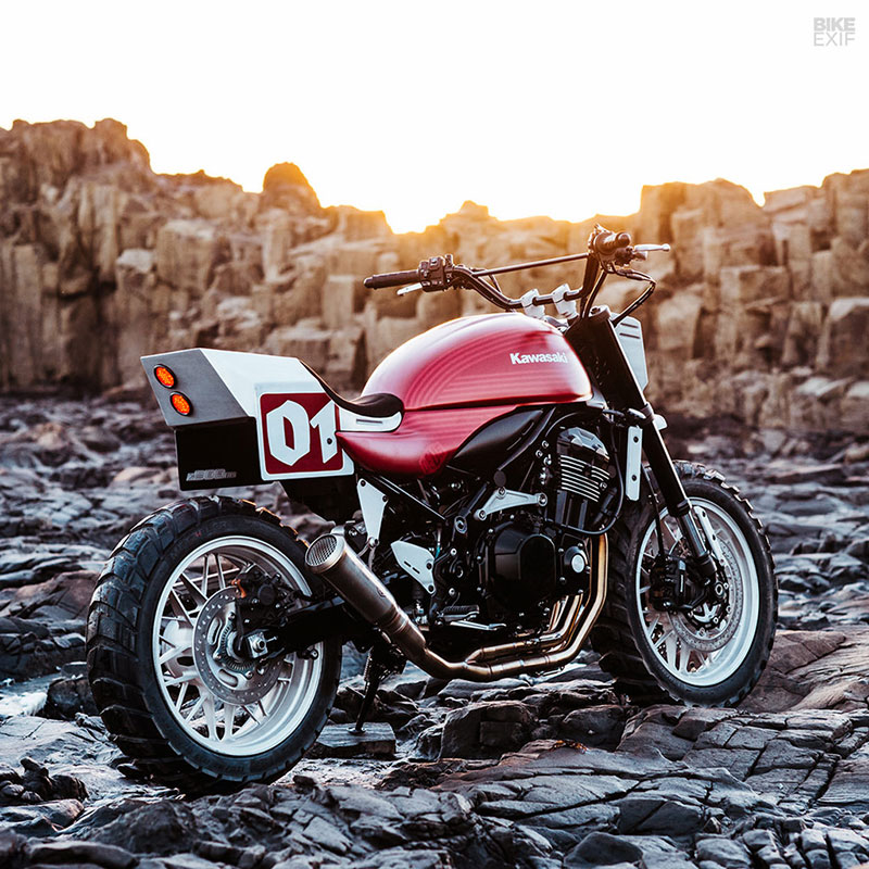 Kawasaki Z900RS Stone Tracker phong cách chúa tể bóng đêm