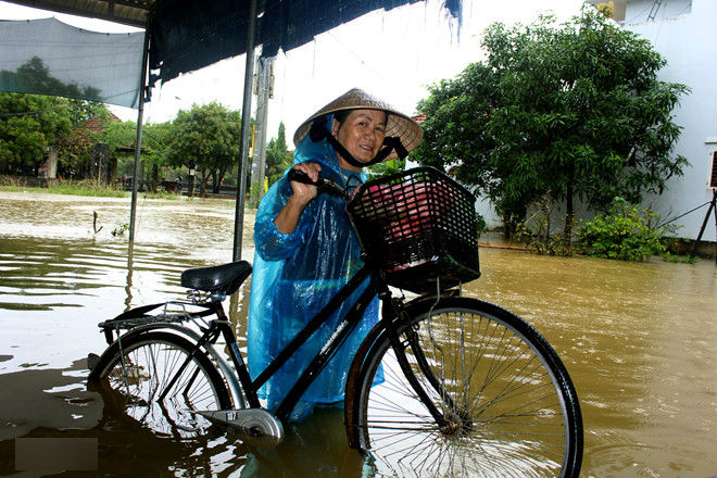 Không khí lạnh liên tục tăng cường, miền Trung mưa lớn trên diện rộng